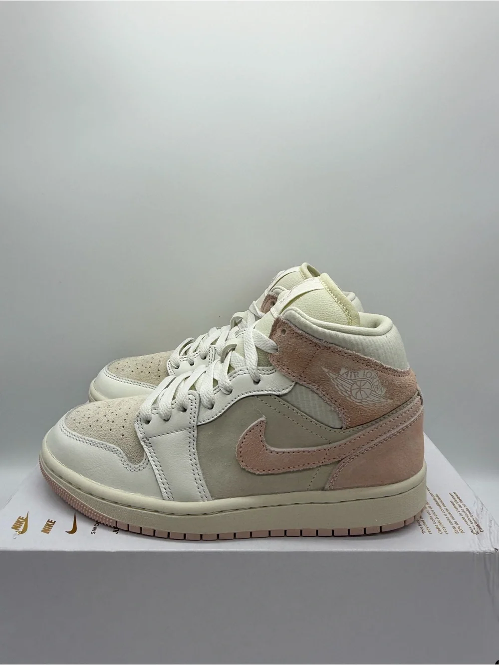 Nike Air Jordan 1 Mid SE Coconut Legend Pink FQ1826-161 Women’s Size 6